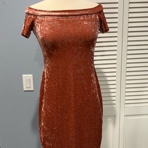 *SALE* Urban outfitters velvet midi dress